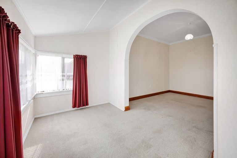 Photo of property in 86 Stanners Street, Eltham, 4322
