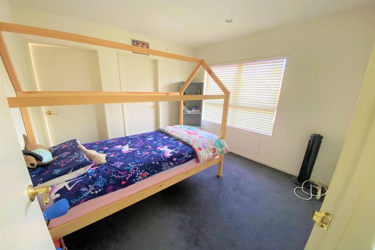 Photo of property in 4 Yeoman Place, Howick, Auckland, 2014