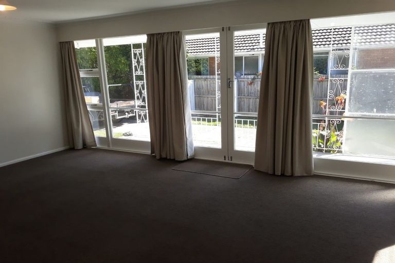 Photo of property in 63 Woodbury Street, Russley, Christchurch, 8042