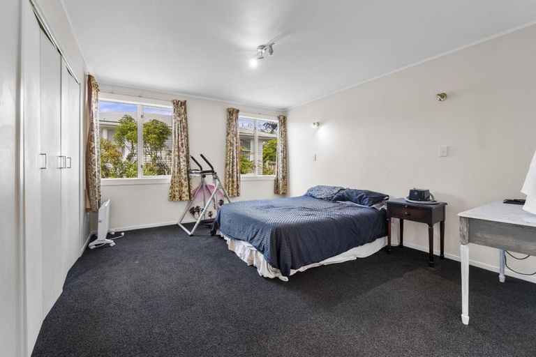Photo of property in 171 Powderham Street, New Plymouth, 4310