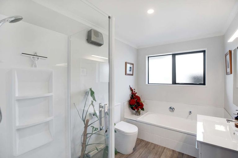 Photo of property in 28 Henrietta Street, Marshland, Christchurch, 8083