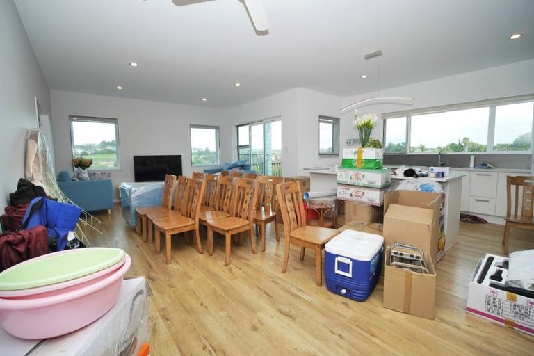 Photo of property in 4b Astrolabe Place, Gulf Harbour, Whangaparaoa, 0930