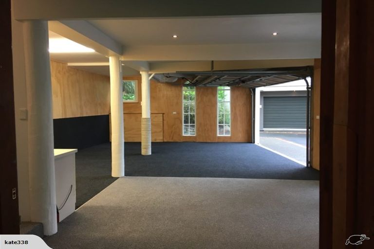 Photo of property in 2/158 Breaker Bay Road, Breaker Bay, Wellington, 6022