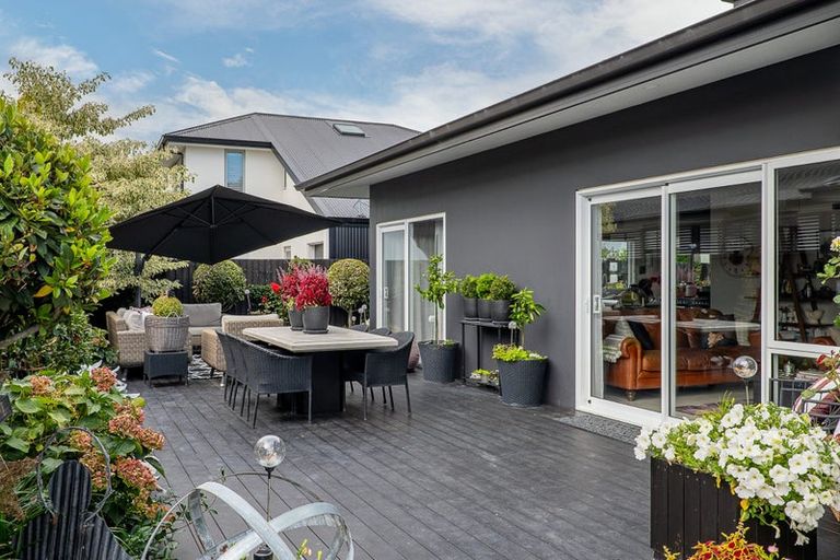 Photo of property in 152 Wairakei Road, Bryndwr, Christchurch, 8053