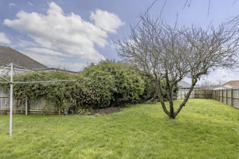 Photo of property in 13 Huia Street, Riccarton, Christchurch, 8041