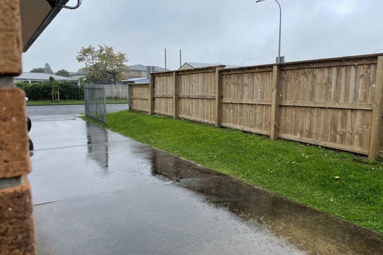 Photo of property in 41 Sturdee Road, Manurewa, Auckland, 2102