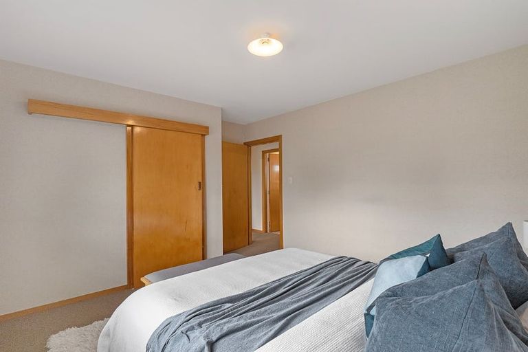 Photo of property in 12 Lomax Place, Islington, Christchurch, 8042