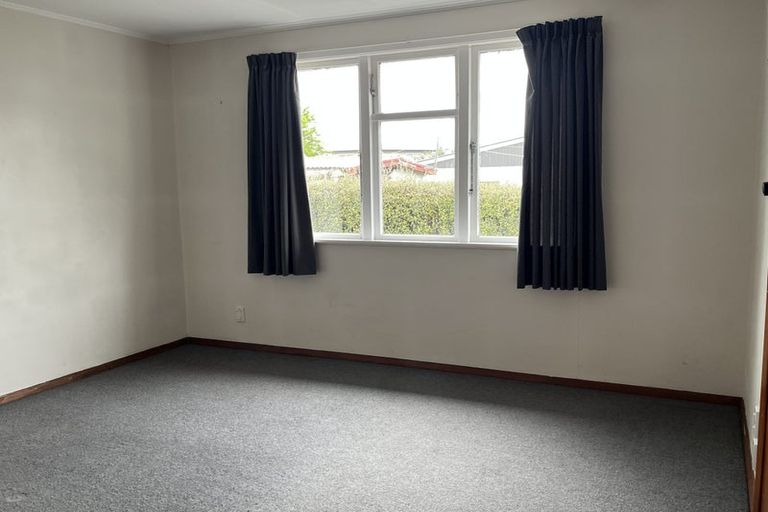 Photo of property in 6 Ayr Place, Hokowhitu, Palmerston North, 4410