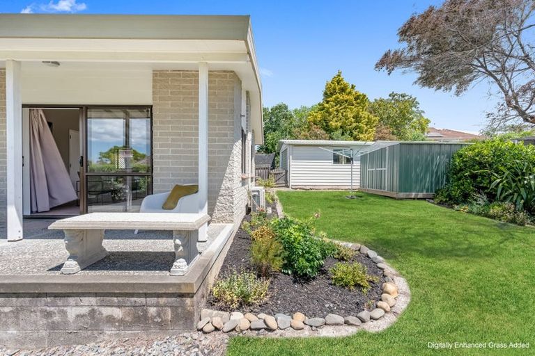 Photo of property in 2/24 Durham Drive, Havelock North, 4130