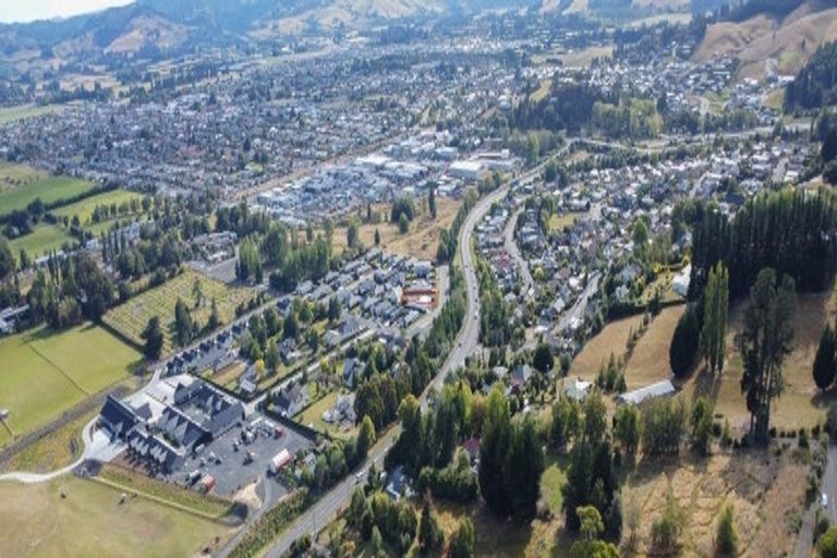 Photo of property in 5 Petre Lane, East Taieri, 9024