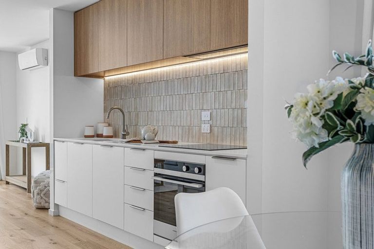 Photo of property in 42a Clare Road, St Albans, Christchurch, 8014