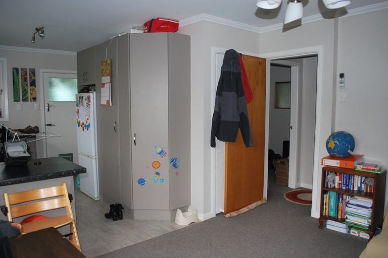 Photo of property in 48 Moana Road, Kelburn, Wellington, 6012