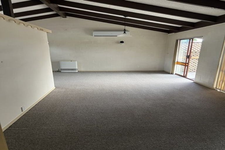 Photo of property in 3 Stuart Street, Levin, 5510