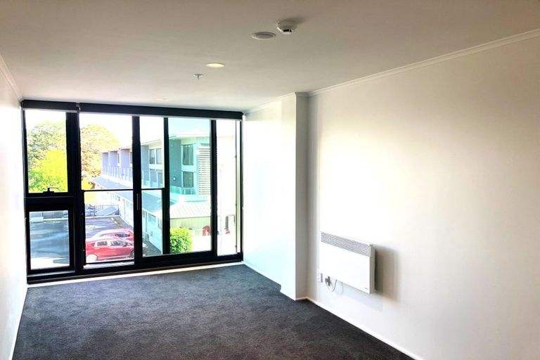 Photo of property in 8d/30 Westward Ho, Glen Eden, Auckland, 0602