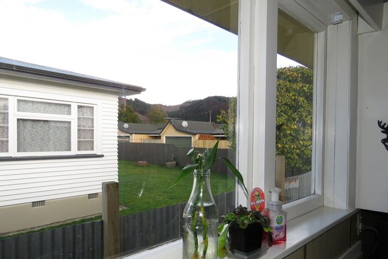 Photo of property in 72 Main Street, Reefton, 7830
