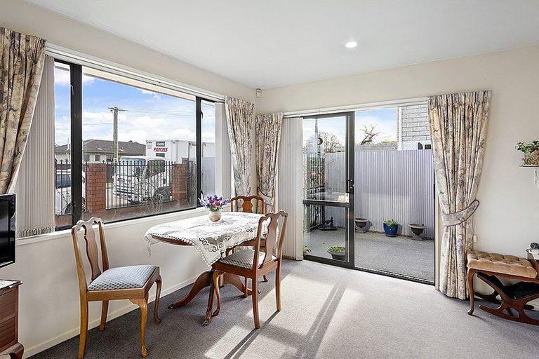 Photo of property in 2/2 Corfe Street, Ilam, Christchurch, 8041