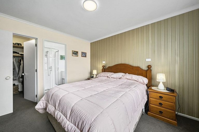 Photo of property in 26 Sunburst Court, Paraparaumu Beach, Paraparaumu, 5032
