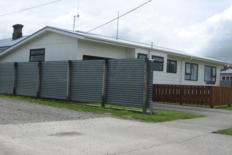 Photo of property in 32 Marlborough Street, Feilding, 4702