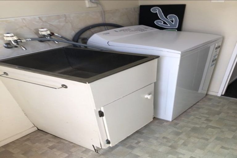 Photo of property in 6b Ferndown Close, Brookfield, Tauranga, 3110