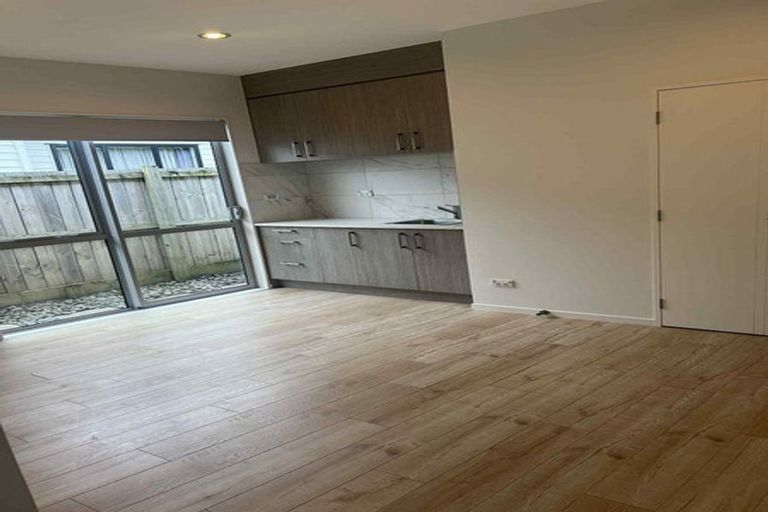 Photo of property in 12 Huarahi Pai Road, Huapai, Kumeu, 0810