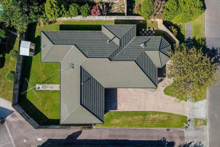 Photo of property in 8 Rothesay Place, Highbury, Palmerston North, 4412