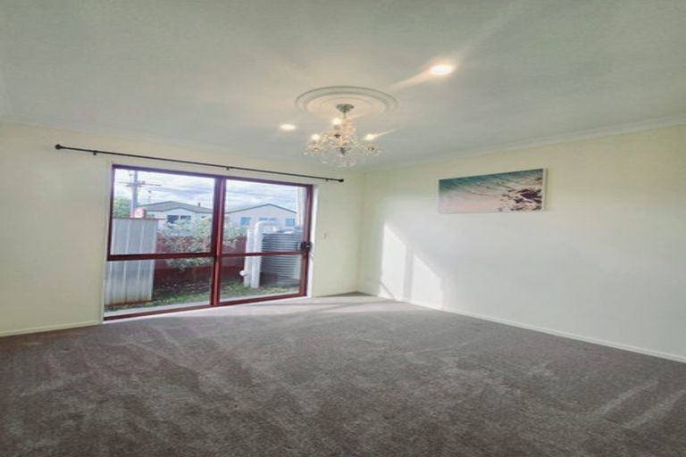 Photo of property in 3/48 Pooks Road, Ranui, Auckland, 0612