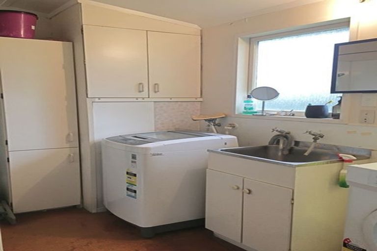 Photo of property in 7/6 Woodhouse Place, West Harbour, Auckland, 0618