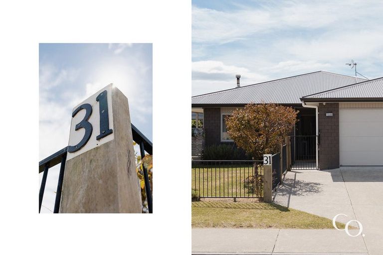 Photo of property in 31 Butterworth Crescent, Papamoa Beach, Papamoa, 3118