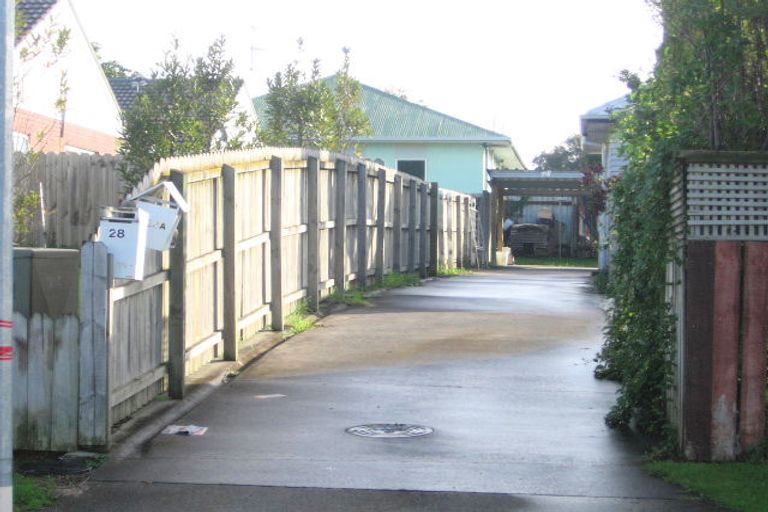 Photo of property in 28 Middlemore Crescent, Papatoetoe, Auckland, 2025