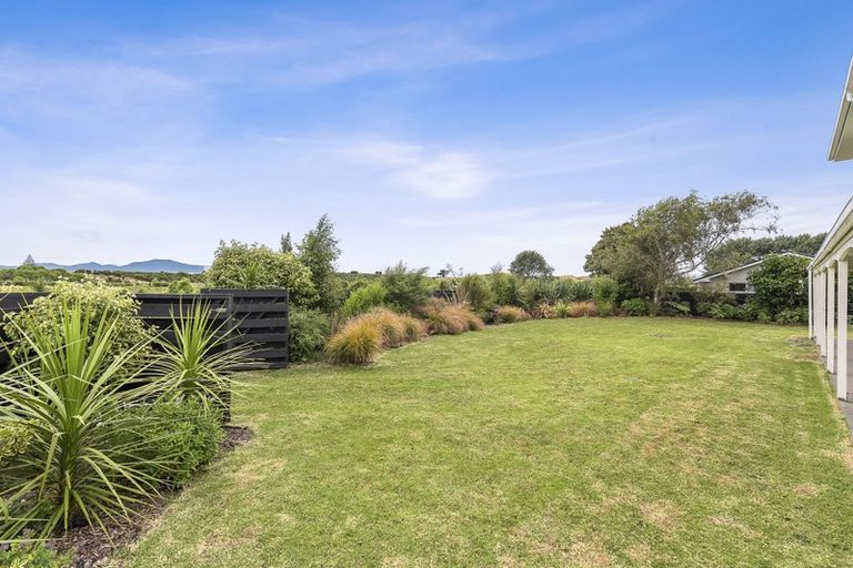Photo of property in 1 Manawa Avenue, Raumati Beach, Paraparaumu, 5032