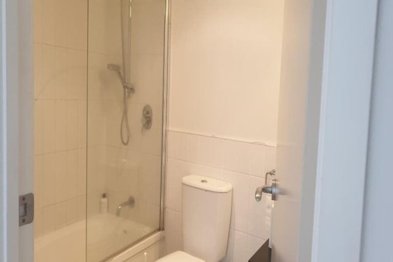 Photo of property in Algarve Apartments, 211/332 Maunganui Road, Mount Maunganui, 3116