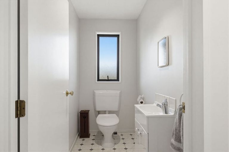 Photo of property in 9 King Street, Doyleston, 7682