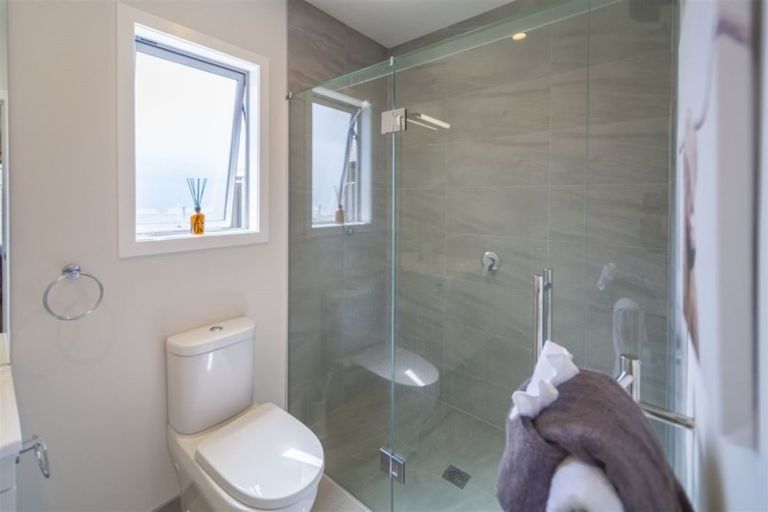 Photo of property in 43 Waimakariri Drive, Te Awa, Napier, 4110