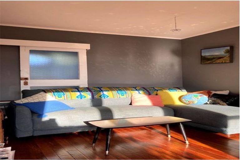 Photo of property in 19a Kekerenga Street, Strathmore Park, Wellington, 6022