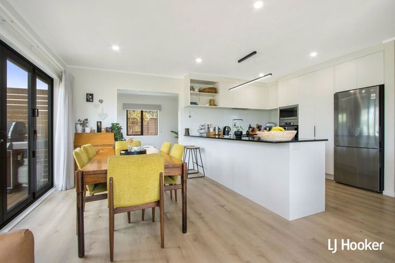 Photo of property in 68 The Crescent, Waihi Beach, 3611