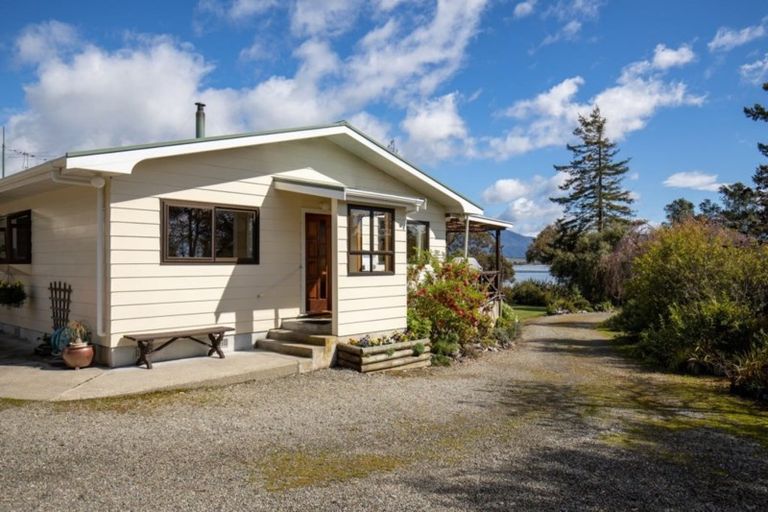 Photo of property in 172 Kina Peninsula Road, Tasman, Upper Moutere, 7173