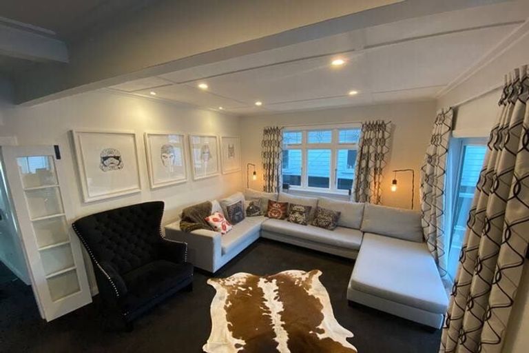 Photo of property in 10 Plunket Avenue, Petone, Lower Hutt, 5012