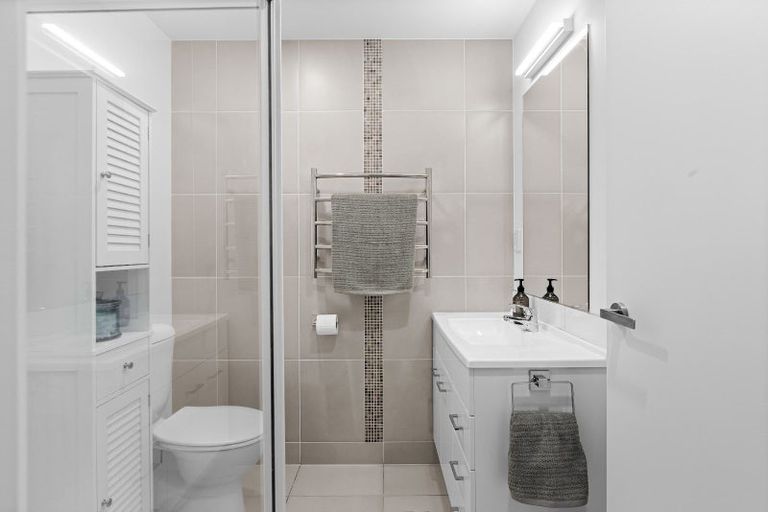 Photo of property in 115/17 Link Crescent, Stanmore Bay, Whangaparaoa, 0932