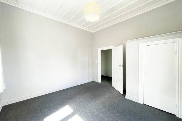 Photo of property in 30 Potatau Street, Grey Lynn, Auckland, 1021