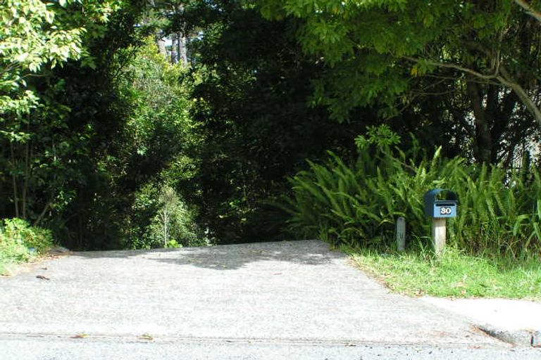 Photo of property in 30 Rosecamp Road, Beach Haven, Auckland, 0626