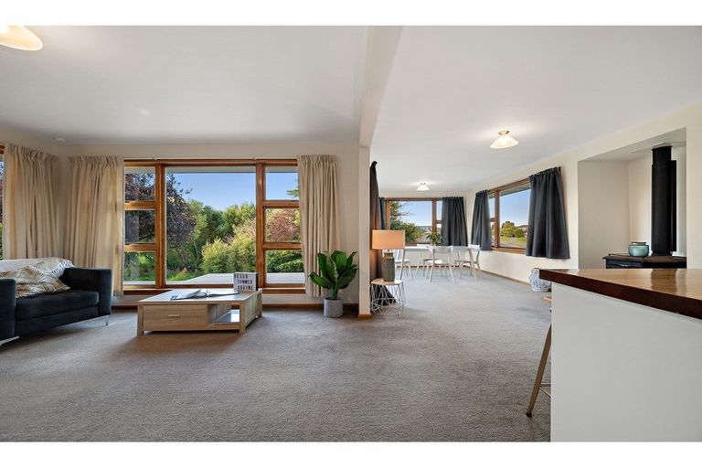 Photo of property in 302 Wigram Road, Wigram, Christchurch, 8025