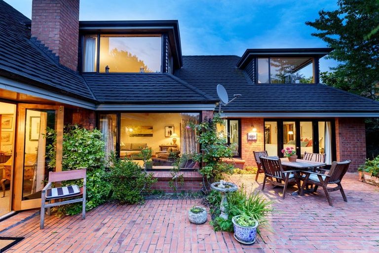 Photo of property in 5 Burwood Avenue, Maori Hill, Dunedin, 9010