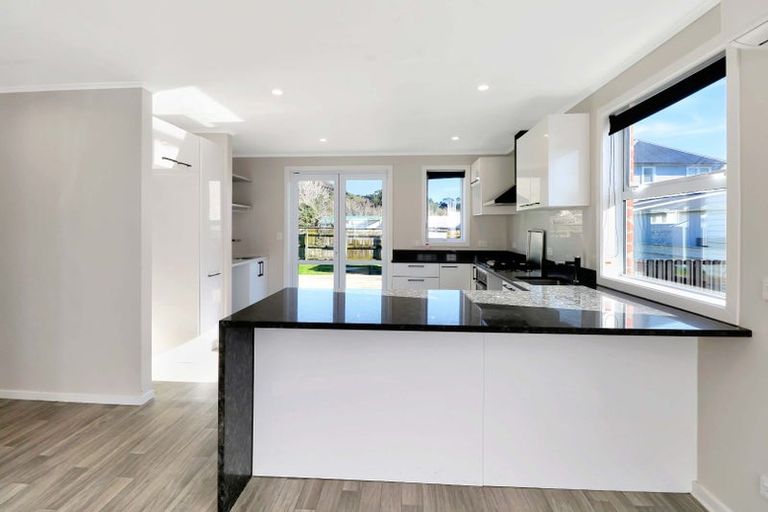 Photo of property in 50 Seddon Street, Naenae, Lower Hutt, 5011