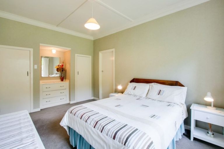 Photo of property in 55 Te Mata Road, Havelock North, 4130