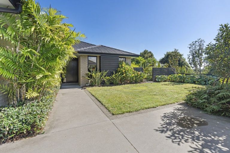 Photo of property in 5 Cessna Lane, Glen Avon, New Plymouth, 4312