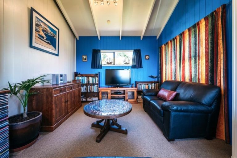 Photo of property in 14 Cory Road, Palm Beach, Waiheke Island, 1081