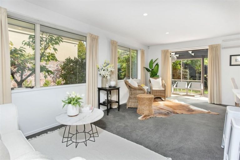 Photo of property in 77 Watford Street, Strowan, Christchurch, 8052