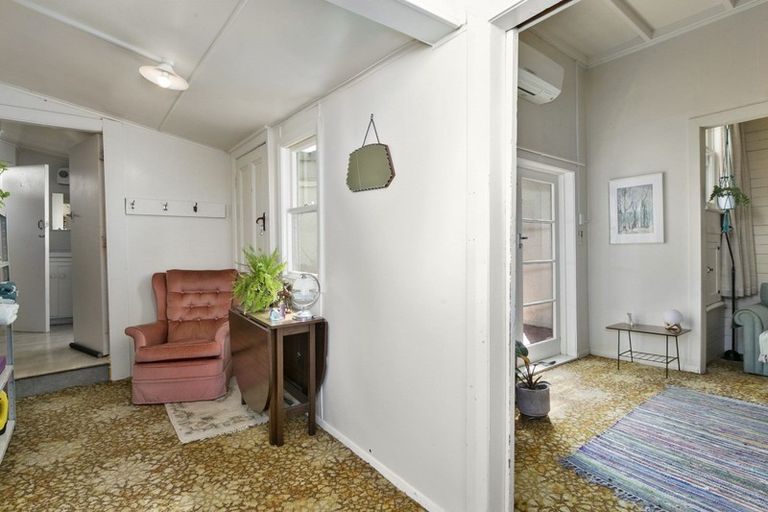 Photo of property in 186 Queen Street North, North Dunedin, Dunedin, 9016