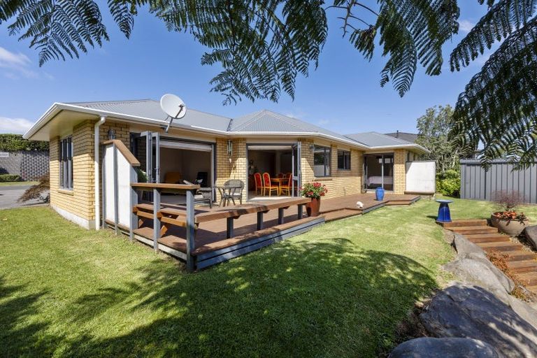 Photo of property in 59 Karamea Street, Whalers Gate, New Plymouth, 4310