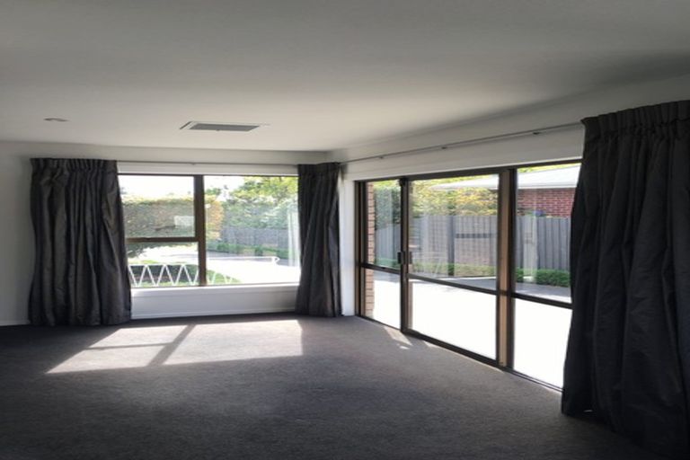 Photo of property in 10 Blossomdale Place, Bishopdale, Christchurch, 8053